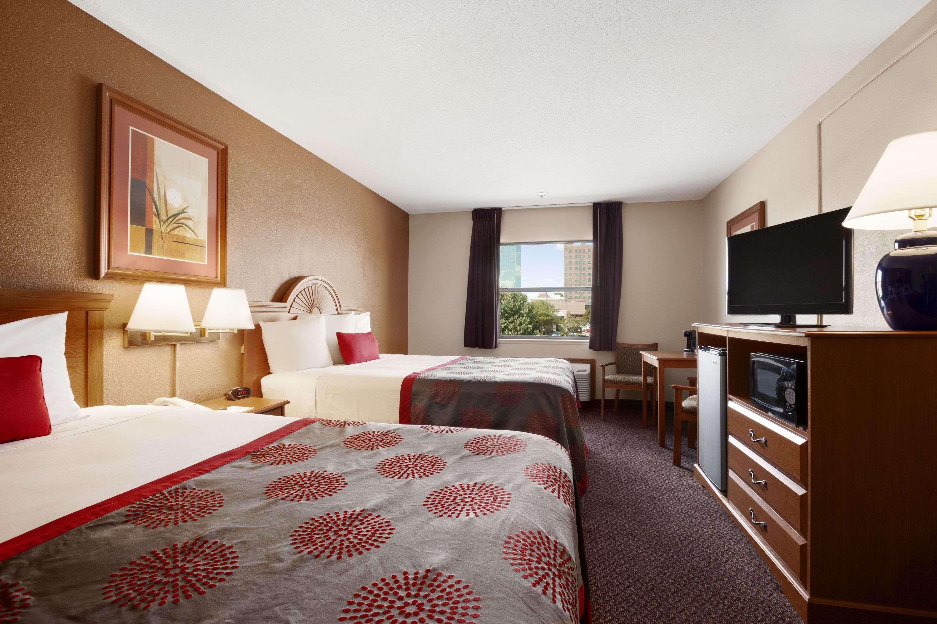 Ramada By Wyndham Sioux City Zewnętrze zdjęcie