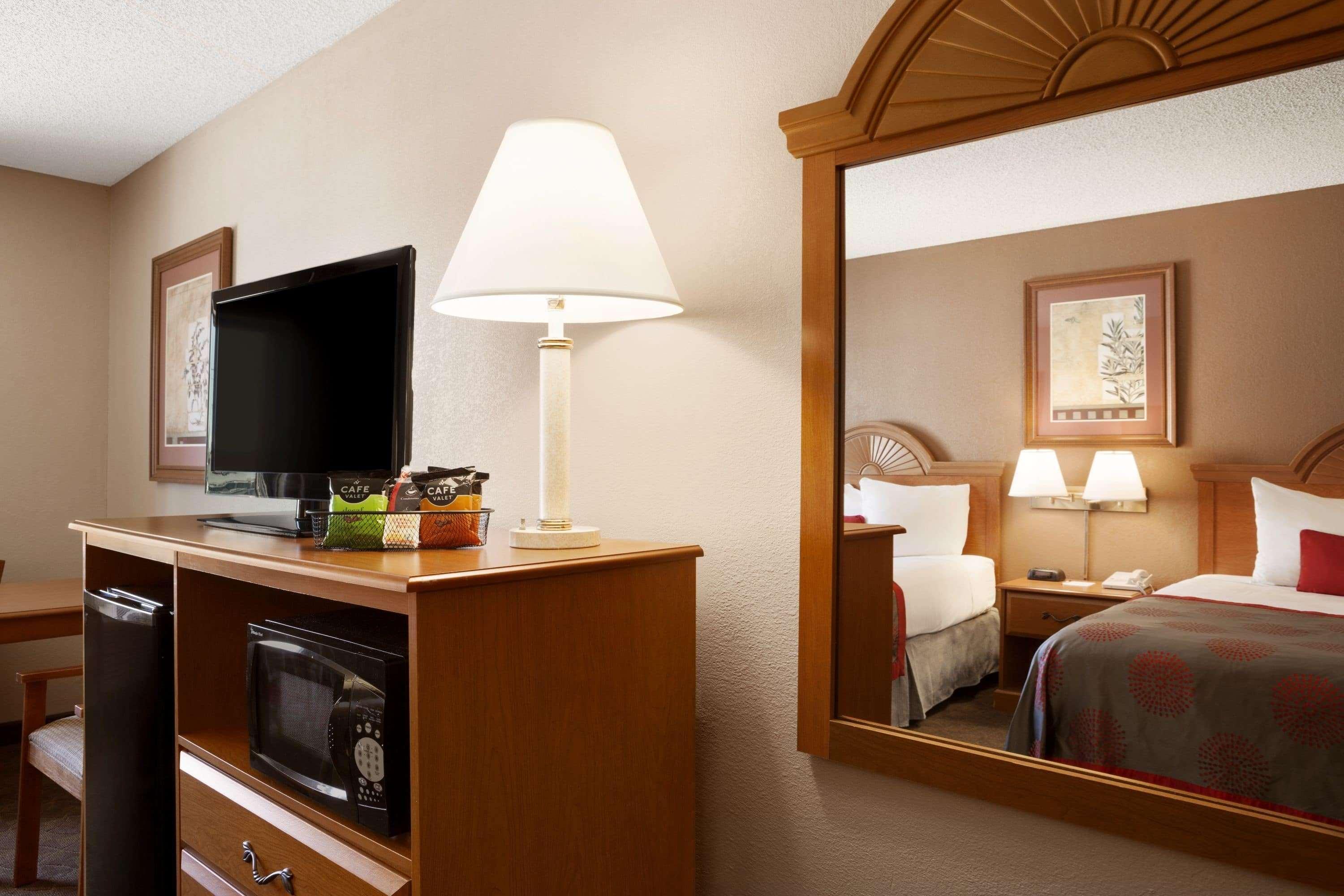 Ramada By Wyndham Sioux City Zewnętrze zdjęcie