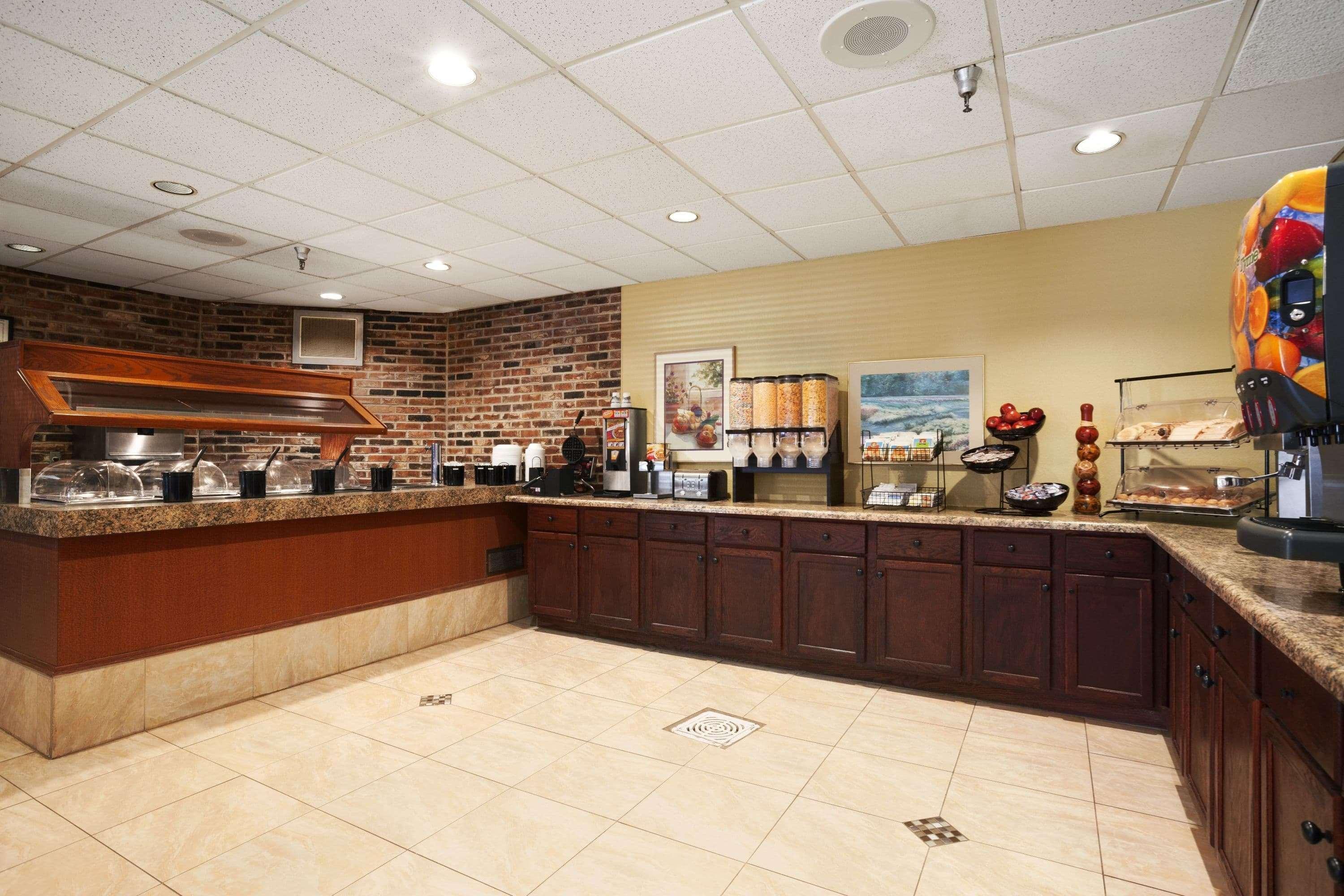 Ramada By Wyndham Sioux City Zewnętrze zdjęcie