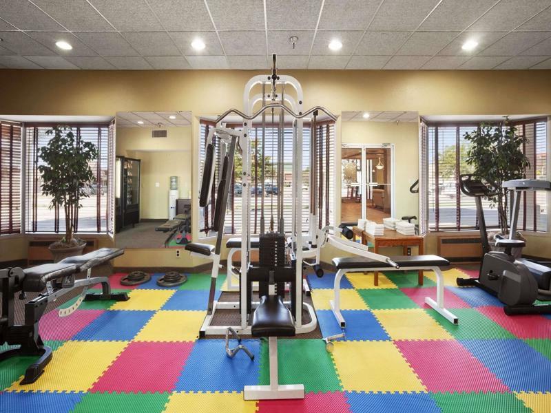 Ramada By Wyndham Sioux City Zewnętrze zdjęcie